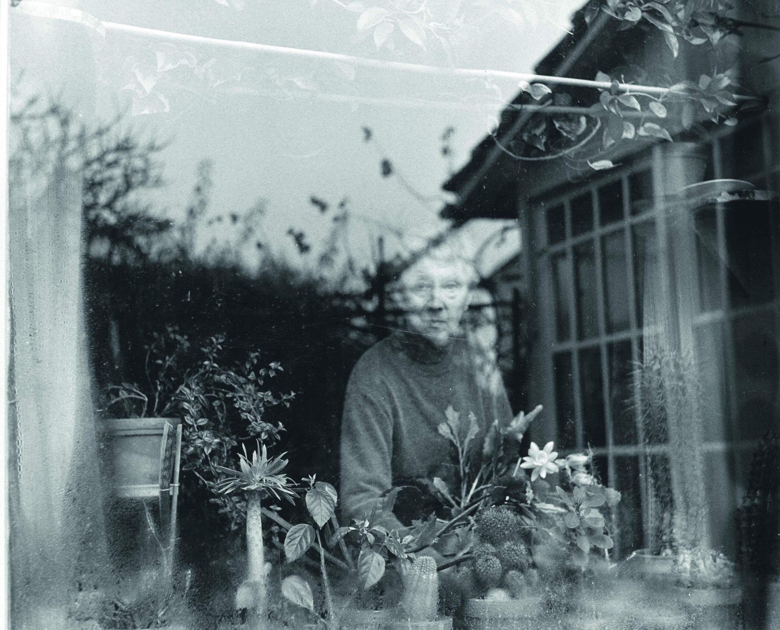 Museum Reinickendorf - Floris M. Neusüss, Hannah Höch (Aus der Serie: Traumbilder), 1962, Schwarzweiß-Fotografie © Archiv Museum Reinickendorf